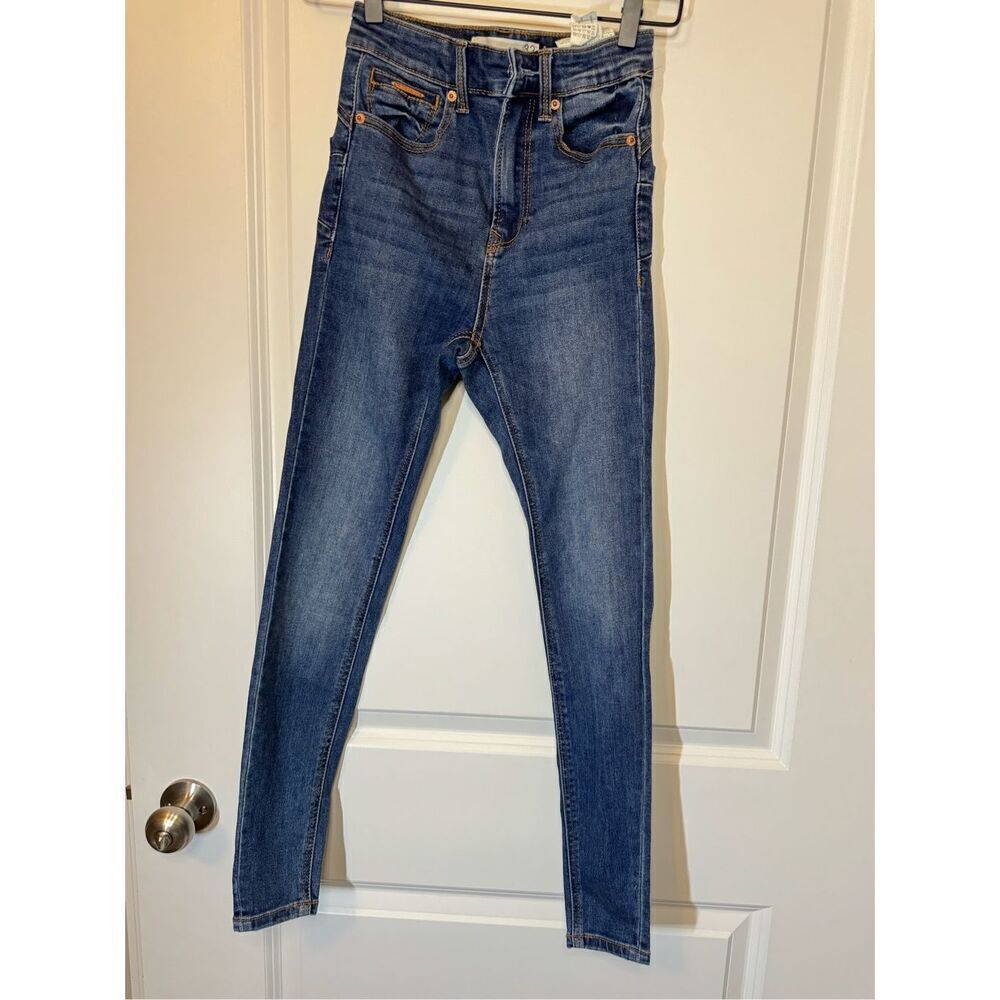 Jeans‎ - Picture 14 of 15